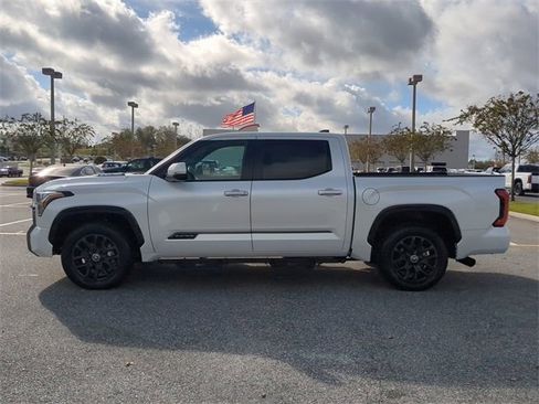 Used 2024 Toyota Tundra Platinum image 7
