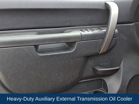 Used 2011 Chevrolet Silverado 1500 LT image 19