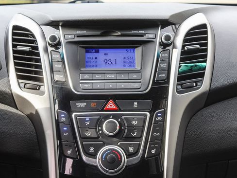 Used 2013 Hyundai Elantra GT image 14