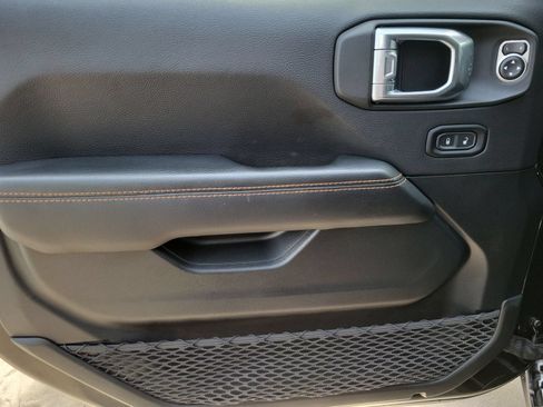 Used 2021 Jeep Gladiator Mojave AWD/4WD image 23