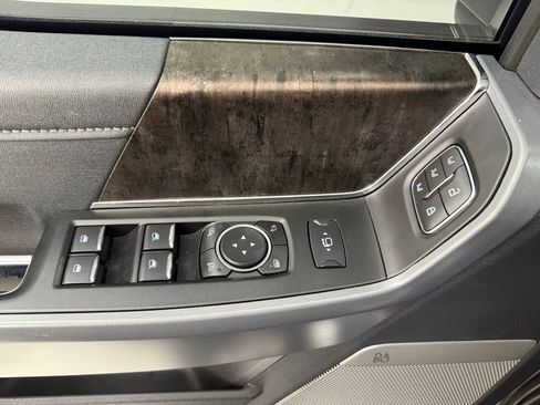 Used 2024 Ford F250 Lariat image 16