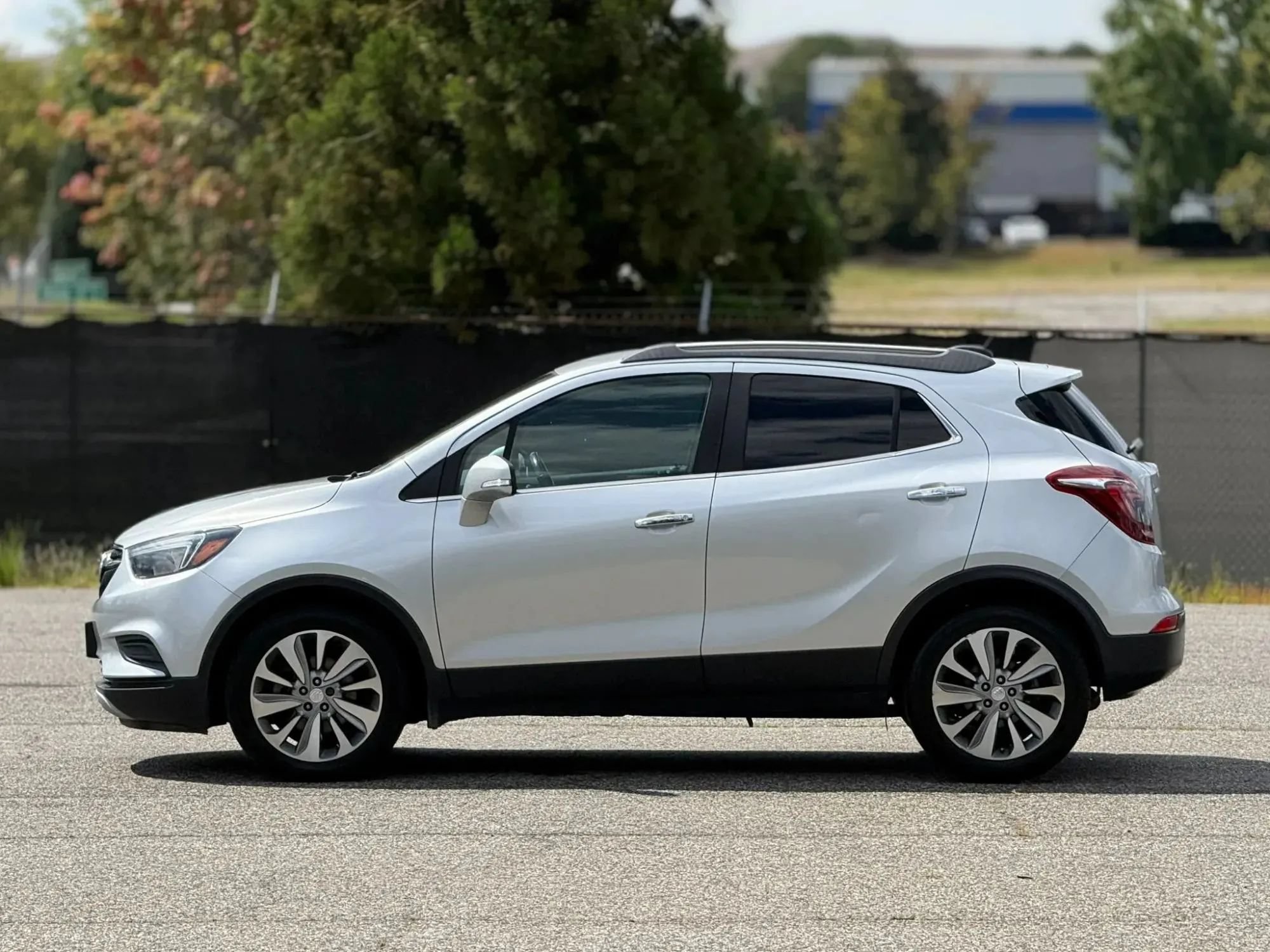 Used 2019 Buick Encore Preferred w/ Safety Package FWD image 8