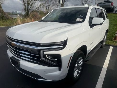 Used 2025 Chevrolet Tahoe LT image 2