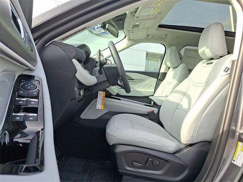 New 2026 Ford Explorer Platinum w/ LUX Leather Package image 9