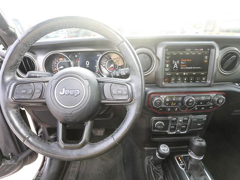 Used 2022 Jeep Wrangler Unlimited Sport image 12