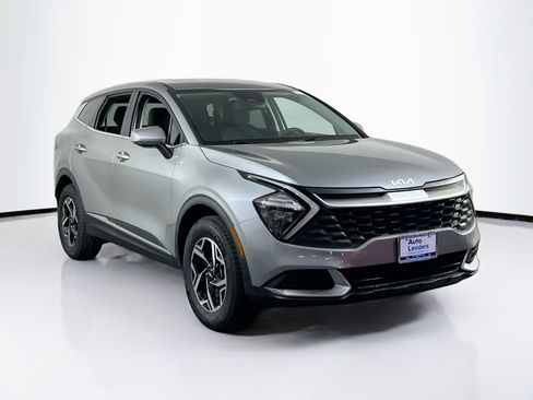 Used 2023 Kia Sportage LX AWD/4WD image 3