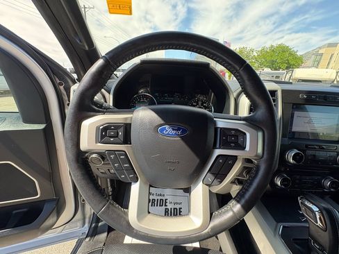 Used 2018 Ford F150 Lariat w/ Equipment Group 502A Luxury AWD/4WD image 16