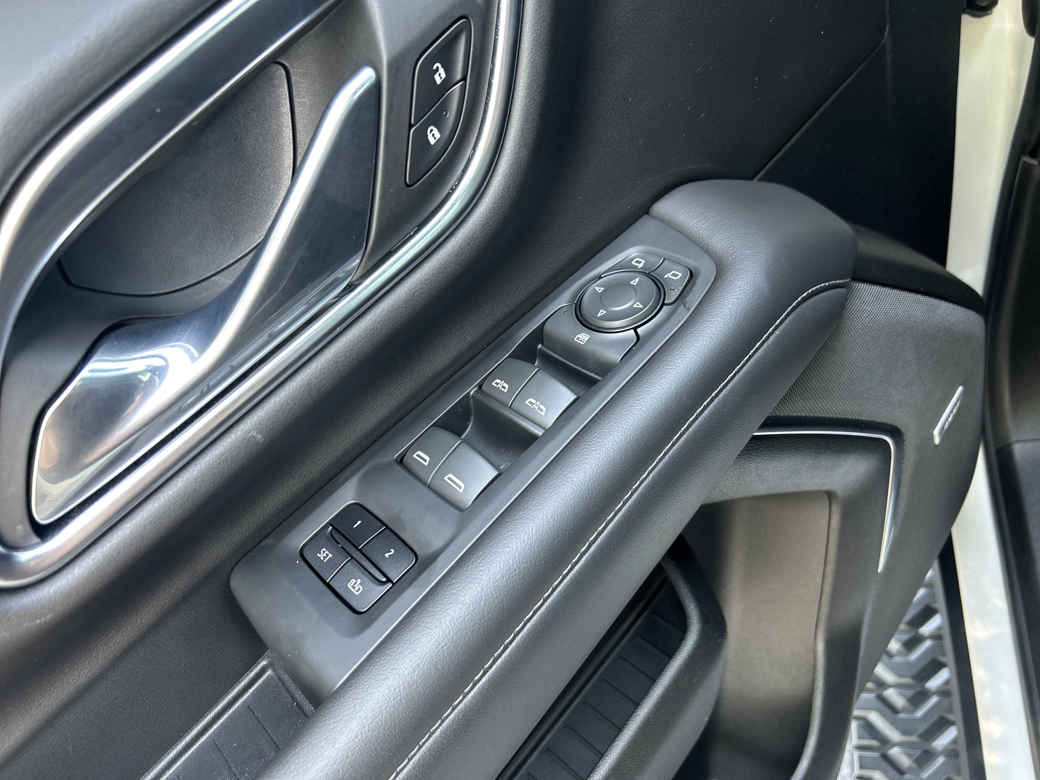 Used 2021 Chevrolet Tahoe Z71 AWD/4WD image 23