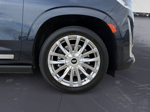 Used 2021 Cadillac Escalade ESV Premium Luxury w/ Driver Assist Tech Package image 24