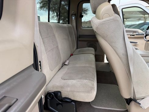 Used 2001 Ford F250 4x4 SuperCab Super Duty image 16