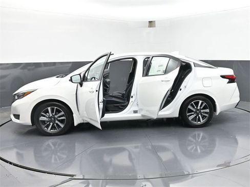 New 2025 Nissan Versa SV w/ Trunk Package image 47