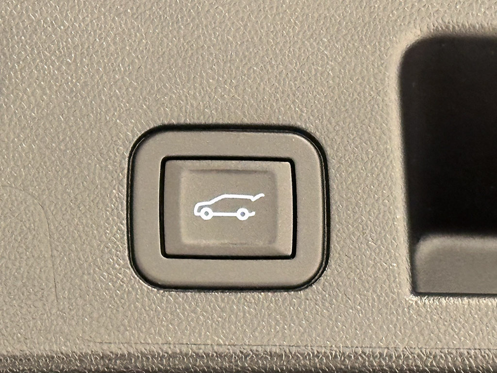 Used 2026 GMC Terrain Denali AWD/4WD image 13