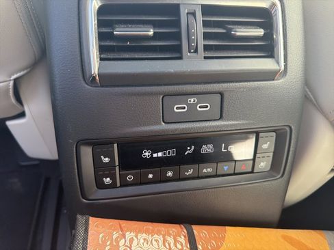 Used 2024 MAZDA CX-90 3.3 Turbo S w/ Premium Plus image 7