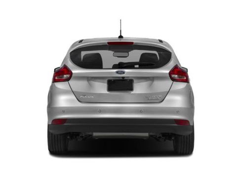 Used 2015 Ford Focus Titanium FWD image 5