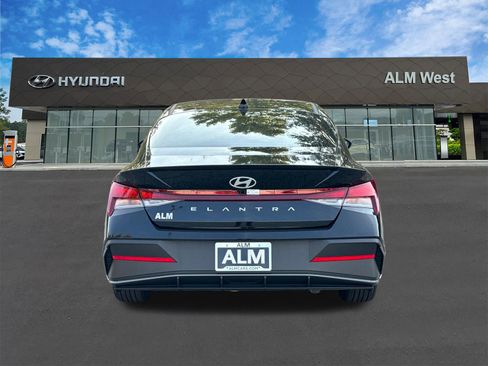 New 2025 Hyundai Elantra Sport FWD image 7