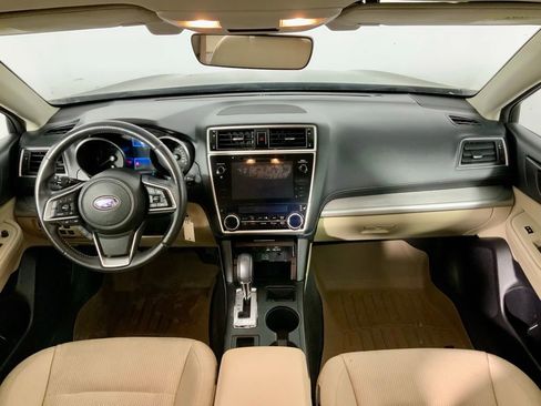 Used 2019 Subaru Outback 2.5i Premium image 17