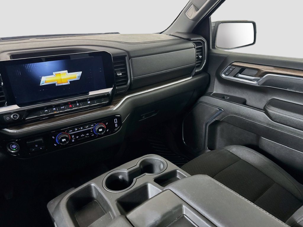 Used 2024 Chevrolet Silverado 1500 RST AWD/4WD image 25
