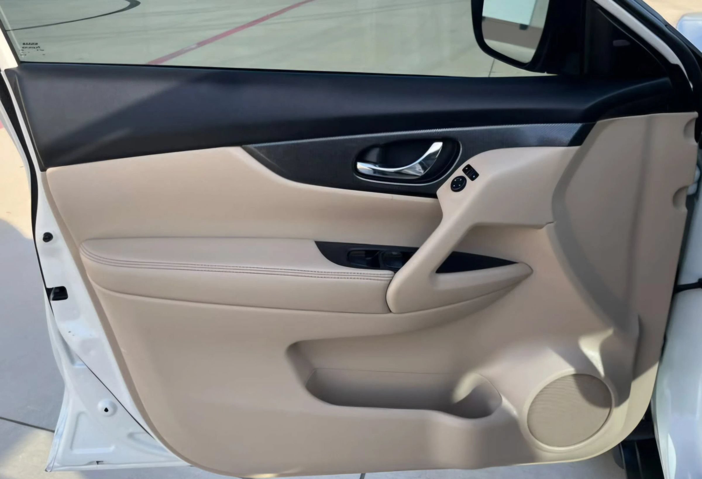 Used 2015 Nissan Rogue SL w/ SL Premium Package FWD image 21