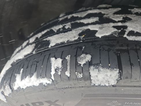 Certified 2023 Ford Explorer Limited image 26