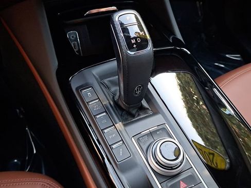 Used 2023 Maserati Levante GT image 32