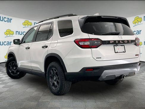 New 2026 Honda Pilot TrailSport image 5