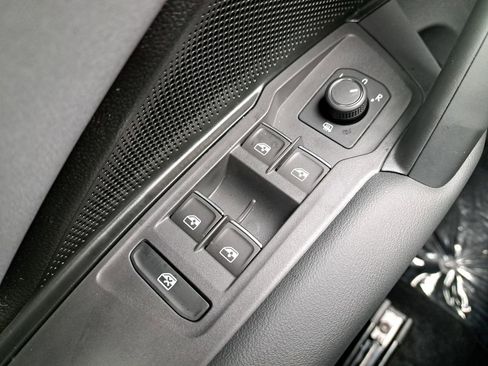 New 2025 Volkswagen Tiguan SE R-Line AWD/4WD image 27