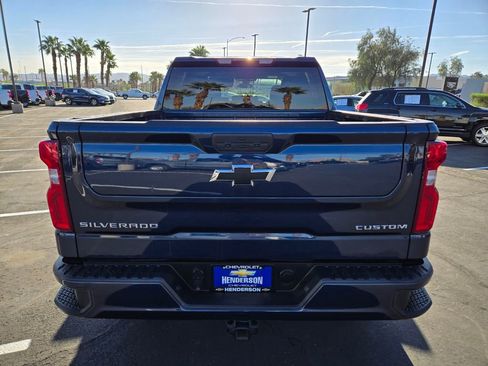 Used 2022 Chevrolet Silverado 1500 Custom w/ Safety Confidence Package image 5