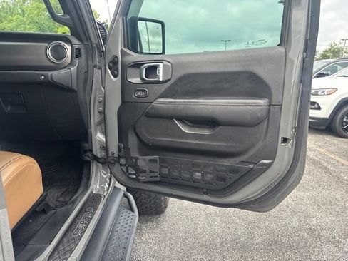 Used 2021 Jeep Gladiator Rubicon w/ LED Lighting Group AWD/4WD image 20