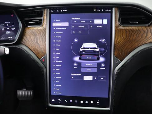 Used 2020 Tesla Model X Long Range image 22