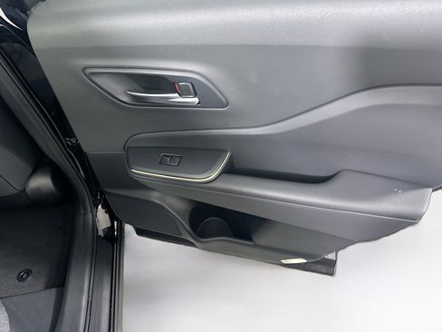 Used 2023 Toyota Crown XLE image 29