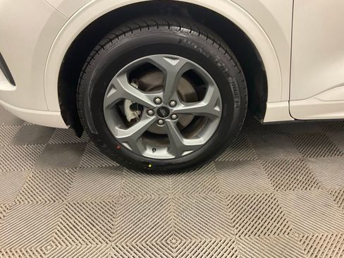 Used 2024 Ford Escape ST-Line image 13