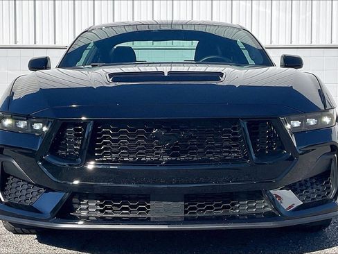 Used 2025 Ford Mustang GT image 3