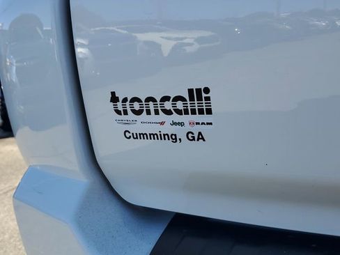 Used 2018 Toyota 4Runner SR5 Premium image 10