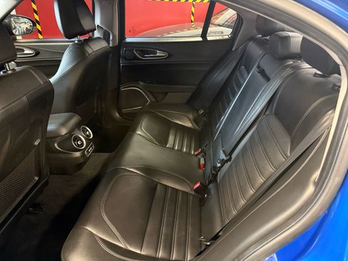 Used 2019 Alfa Romeo Giulia Ti image 27