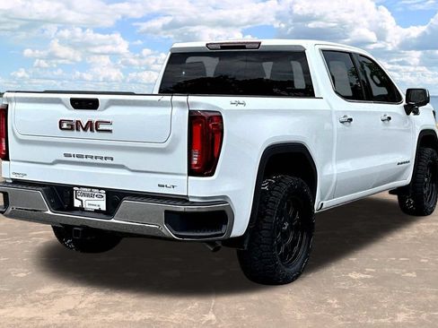 Used 2026 GMC Sierra 1500 SLT AWD/4WD image 8