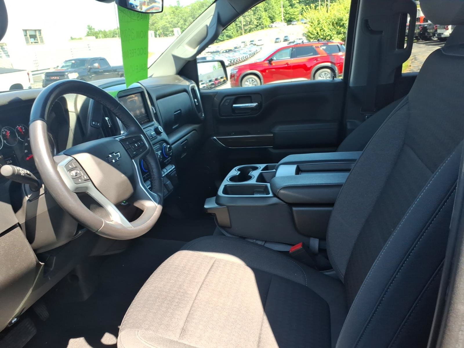 Used 2022 Chevrolet Silverado 1500 RST AWD/4WD image 7