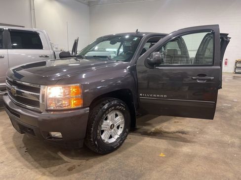 Used 2010 Chevrolet Silverado 1500 LTZ w/ Suspension Package, Off-Road AWD/4WD image 26