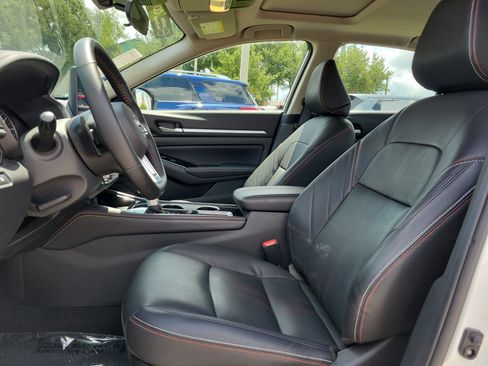 Certified 2025 Nissan Altima 2.5 SR w/ SR Premium Package FWD image 13