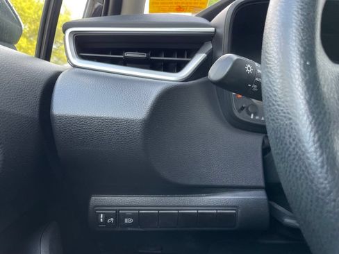 Used 2024 Toyota Corolla LE FWD image 13