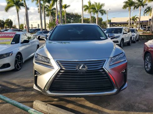 Used 2019 Lexus RX 350L FWD image 2