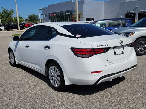 Certified 2025 Nissan Sentra S FWD image 6
