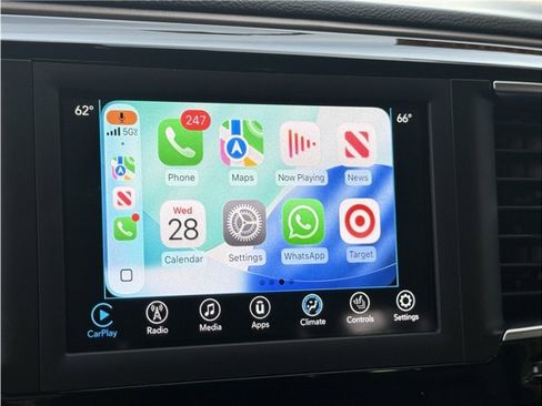 Used 2019 Chrysler Pacifica Touring-L image 49