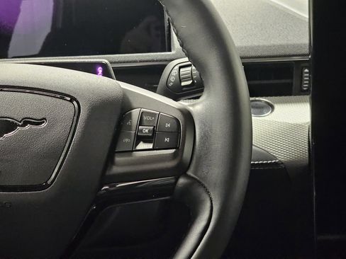 Used 2023 Ford Mustang Mach-E Select image 21