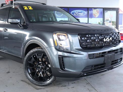 Used 2022 Kia Telluride EX w/ EX Premium Package AWD/4WD image 2