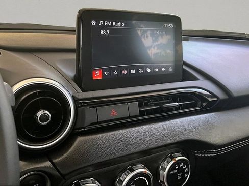 Used 2023 MAZDA MX-5 Miata Grand Touring RWD image 9