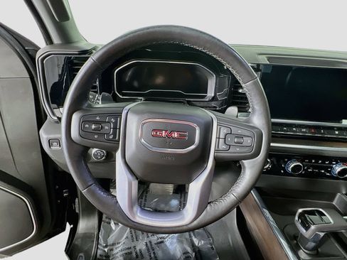 Certified 2022 GMC Sierra 1500 SLT w/ SLT Convenience Package AWD/4WD image 10