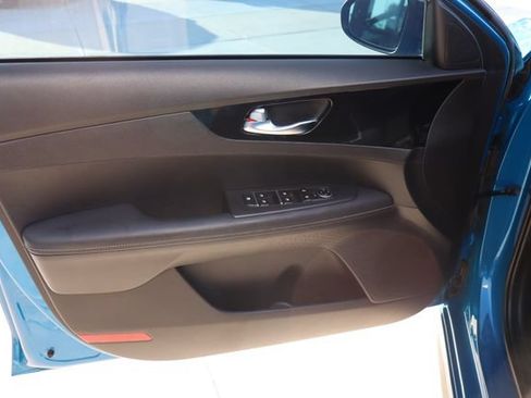 Used 2023 Kia Forte GT-Line w/ GT-Line Technology Package FWD image 23