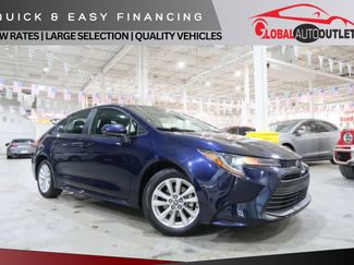 Used 2024 Toyota Corolla LE w/ LE Convenience Package image 1