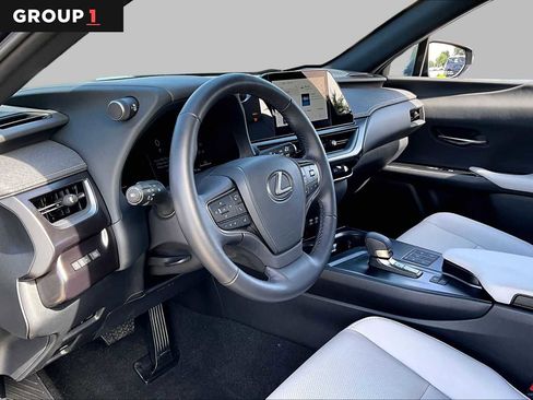 Certified 2025 Lexus UX 300h FWD w/ Accessory Package (Z1) image 15