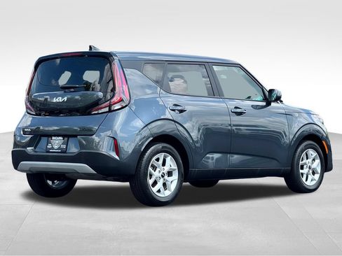 Used 2025 Kia Soul LX w/ LX Technology Package FWD image 7